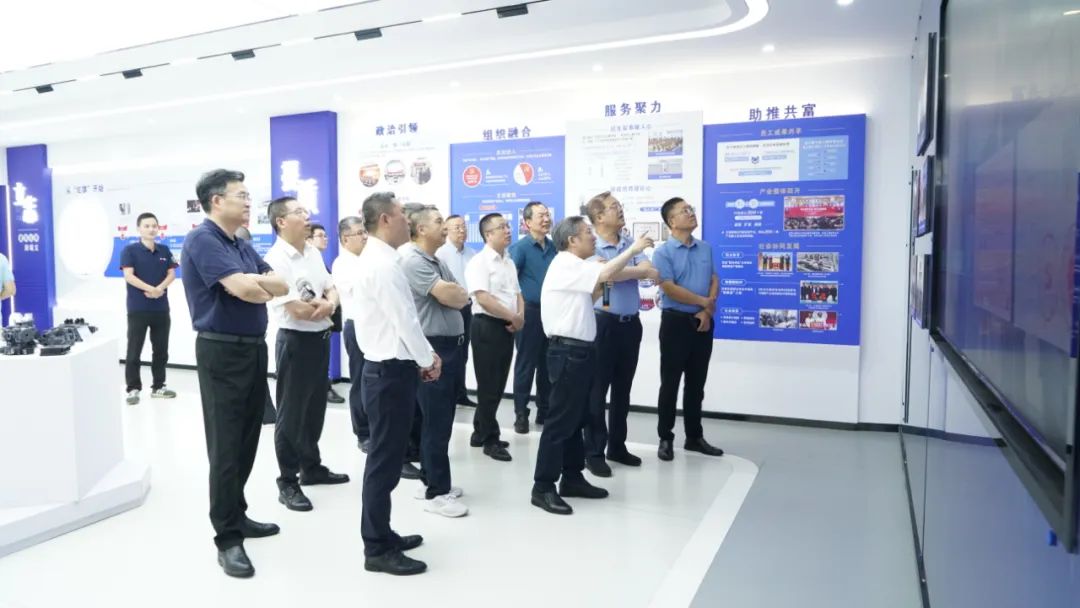 杭州市政協(xié)副主席、企業(yè)家聯(lián)誼會會長毛溪浩一行調(diào)研瑞立