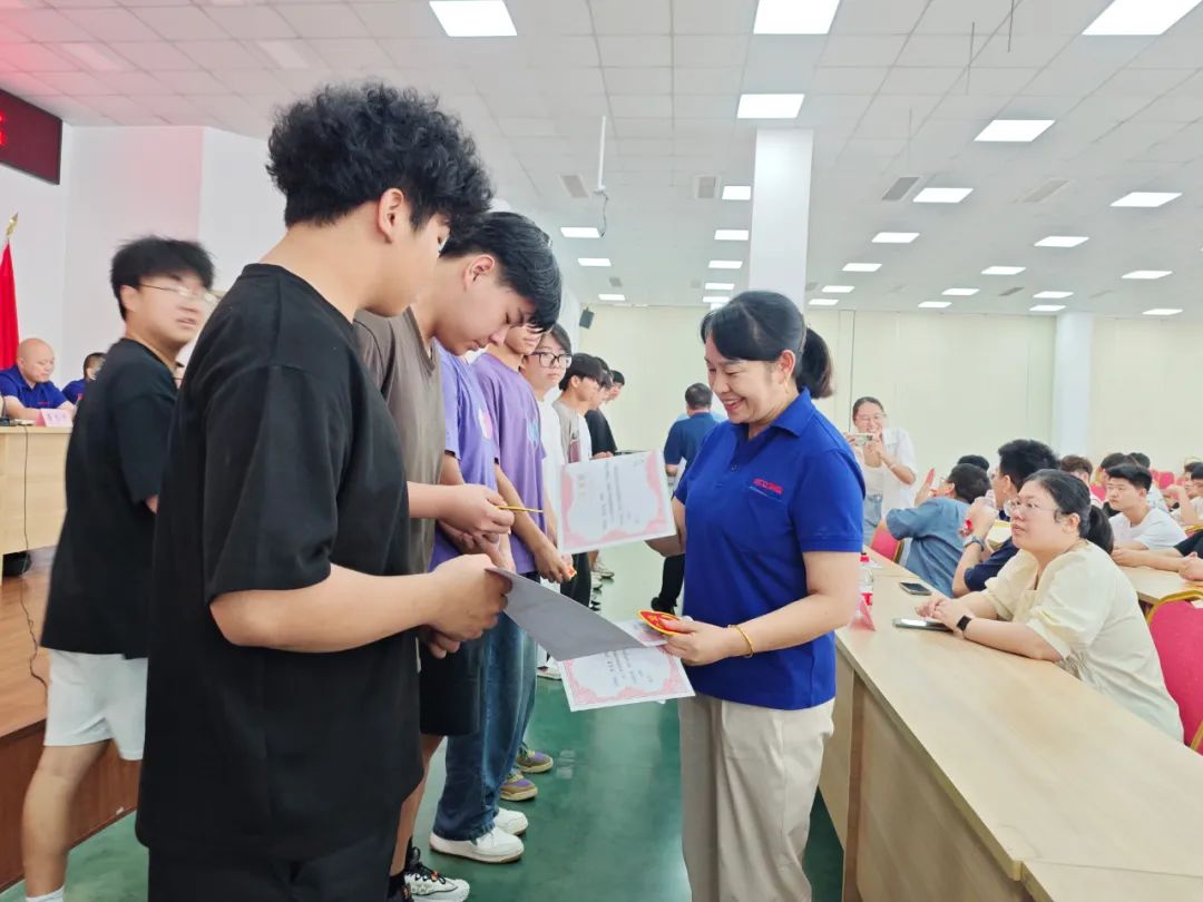 工學(xué)傳匠心 實踐書未來丨180名浙江省機電技師學(xué)院學(xué)生來瑞立拜師